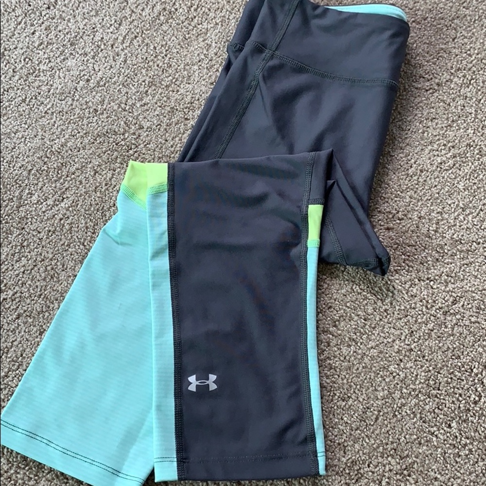 Under Armor Crop Color Block Compression Leggings